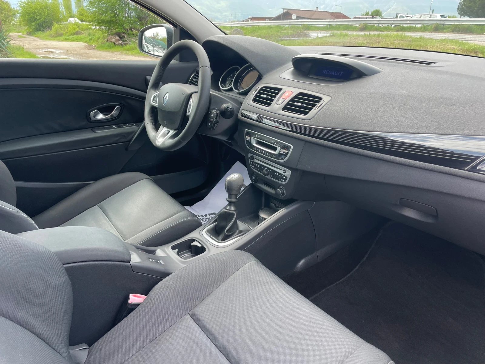 Renault Megane 1.6I-110-ITALIA - изображение 5