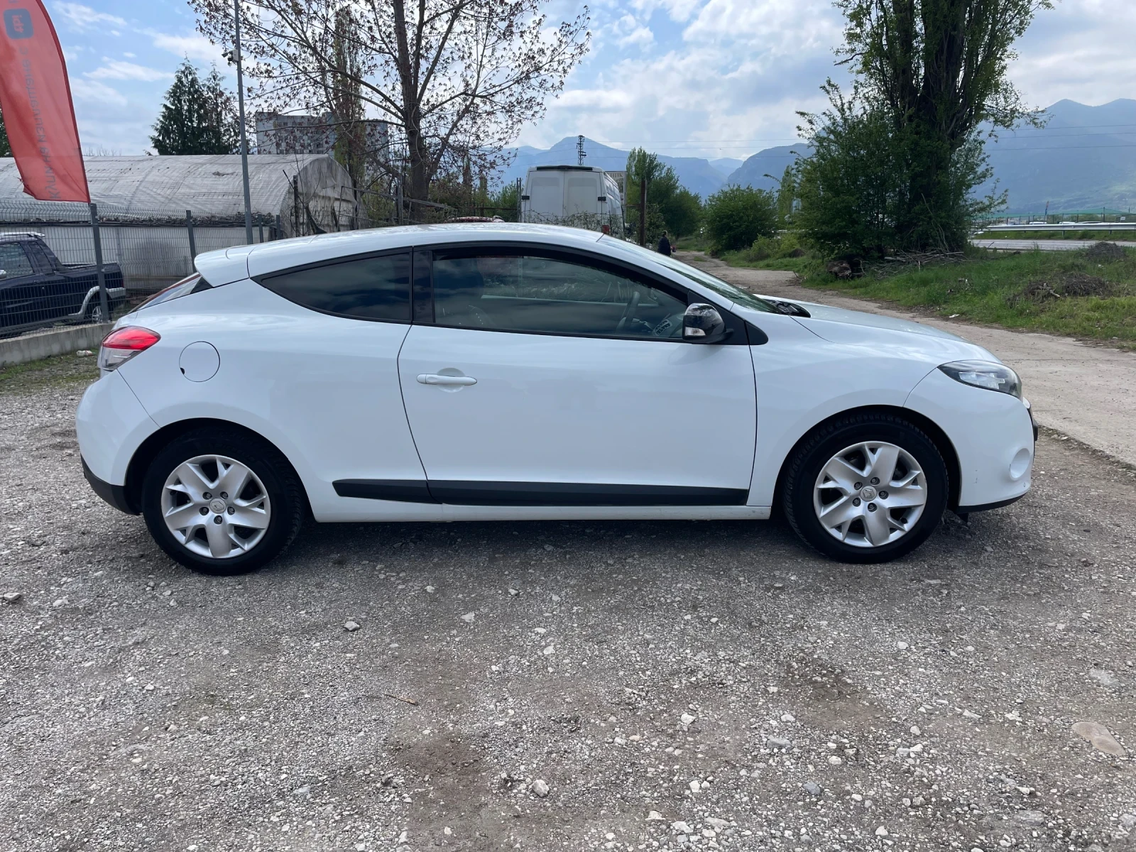 Renault Megane 1.6I-110-ITALIA - изображение 4