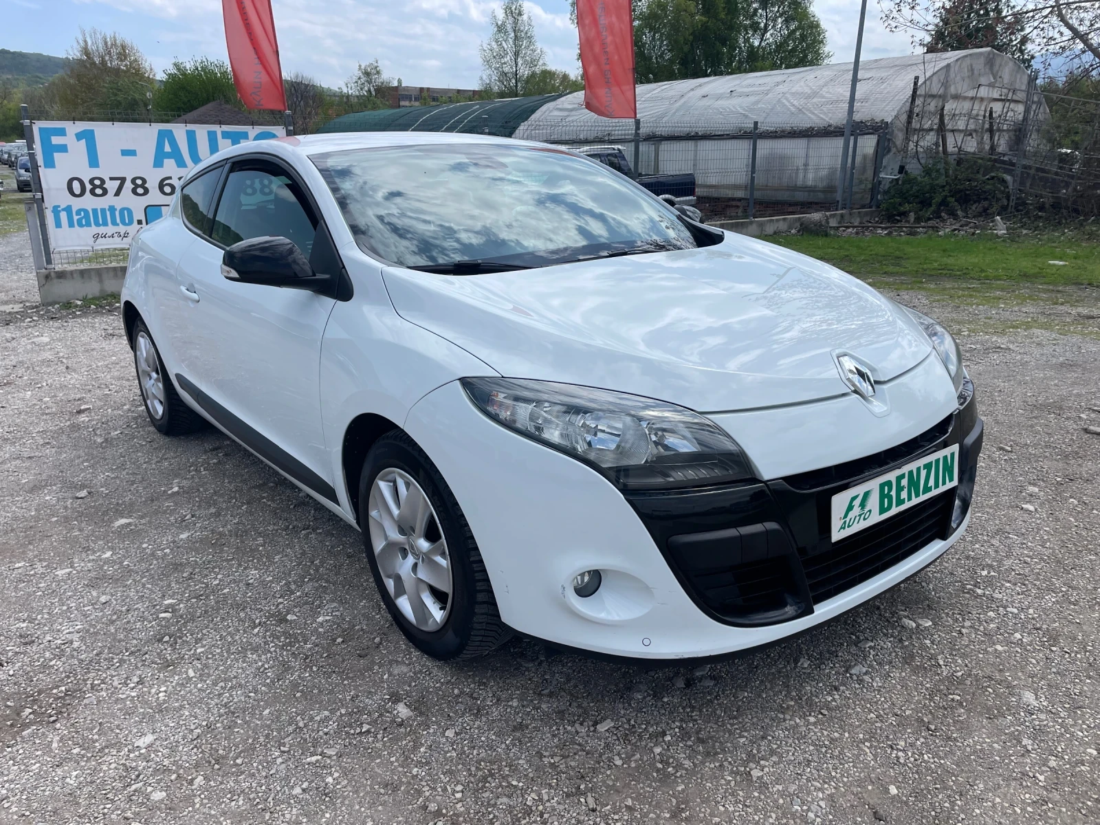 Renault Megane 1.6I-110-ITALIA - изображение 3
