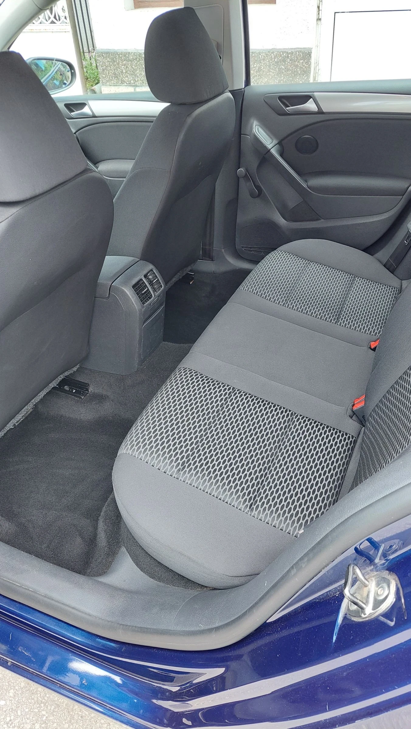 VW Golf  6 1.6i - 102hp - изображение 7
