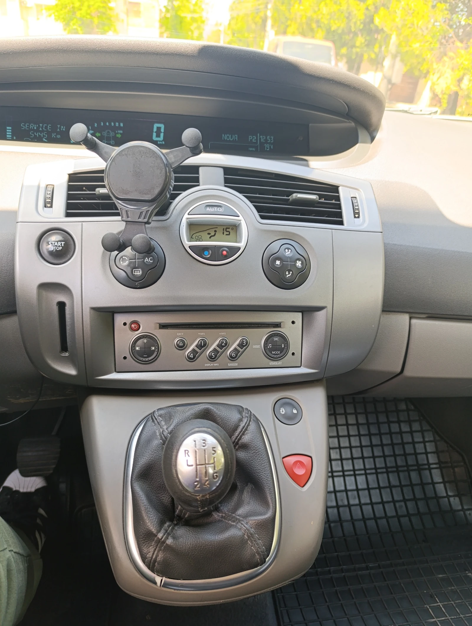 Renault Grand scenic 1.6 16V бензин-газ - изображение 8