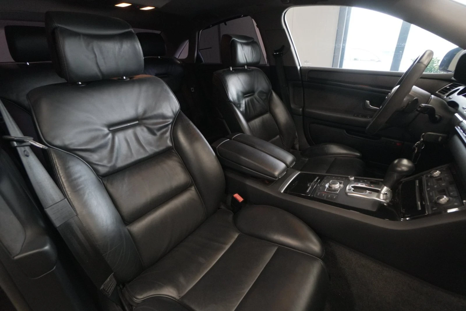 Audi A8 4.2tdi  , снимка 7 - Автомобили и джипове - 51050778