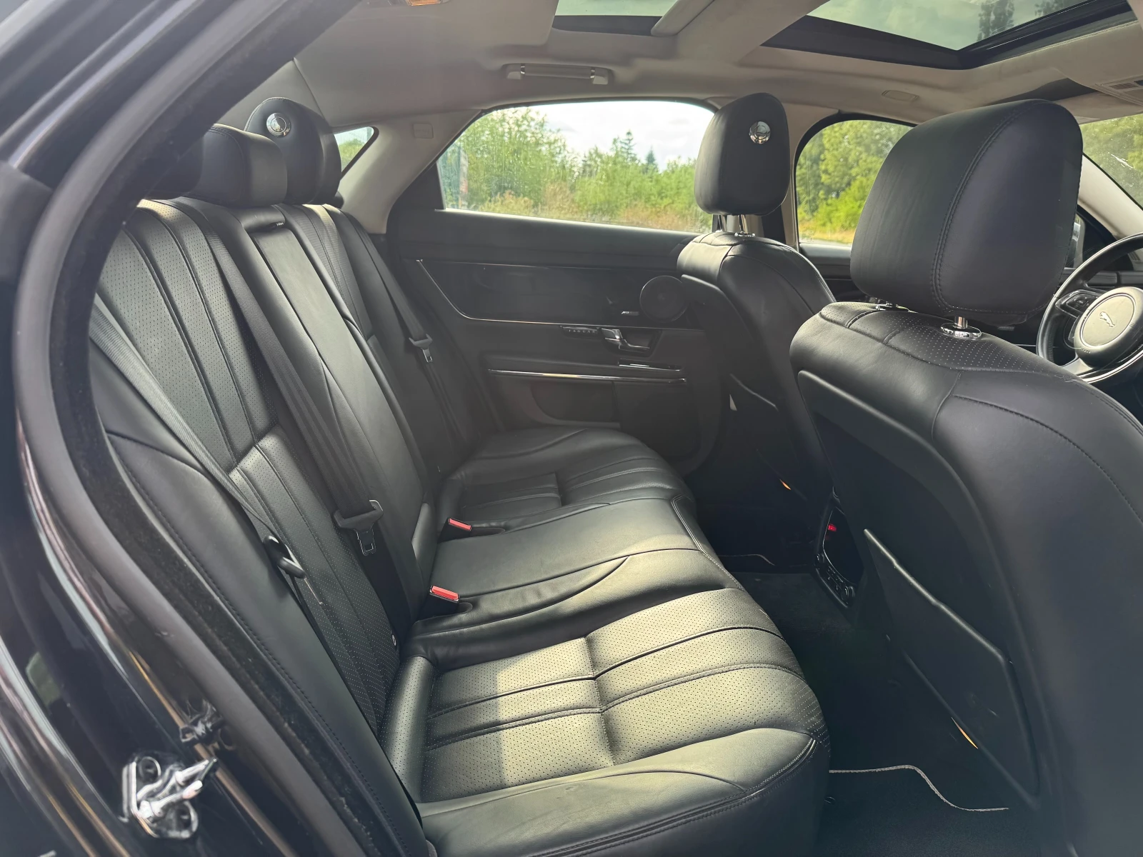 Jaguar Xj 3.0 V6/ПАНОР./ПОДГР./ОБДУХ./МЪРТВА ТОЧКА/MERIDIAN/ - изображение 10