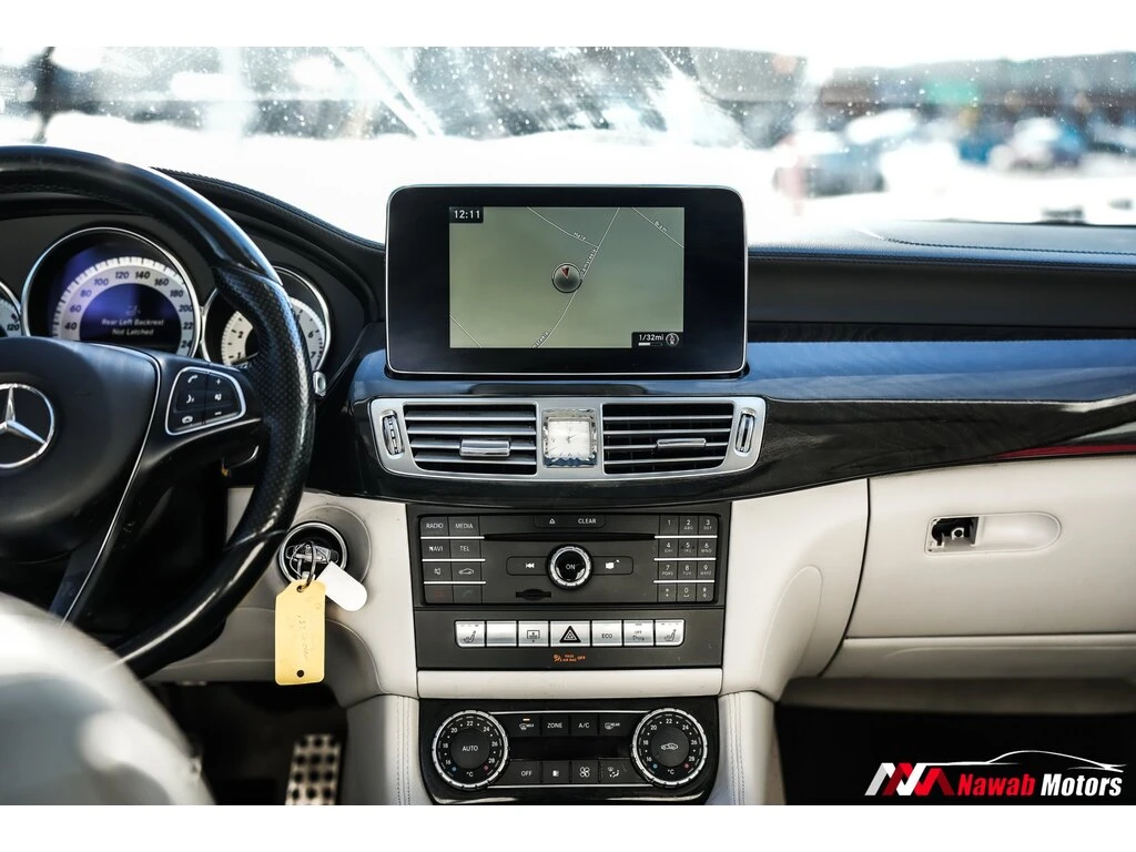 Mercedes-Benz CLS 400 4MATIC* Кожа* Подгрев* Панорама* Blind spots - изображение 7