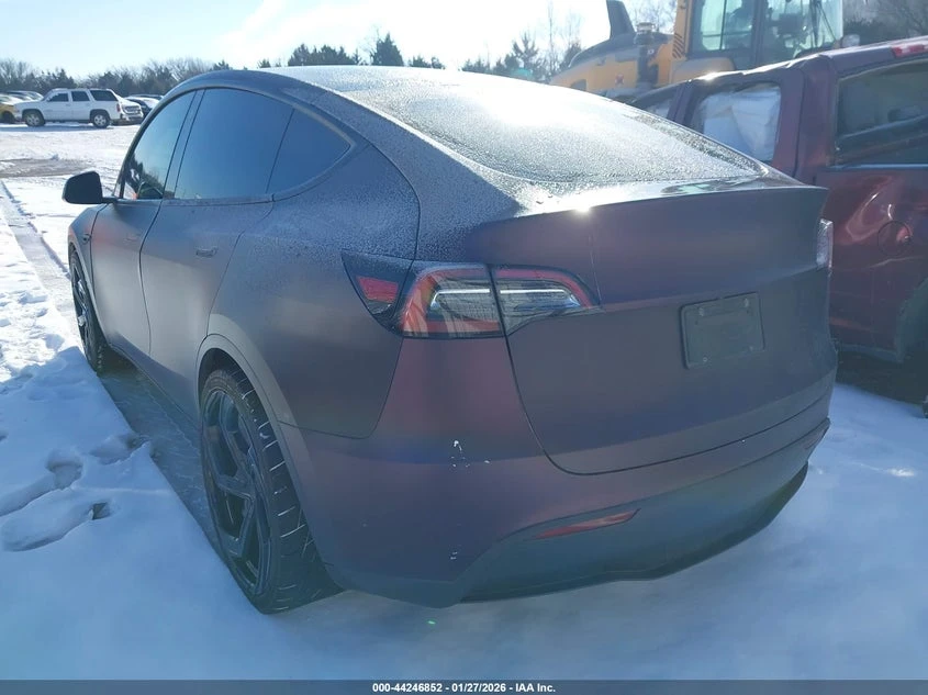 Tesla Model Y Awd/Long Range Dual Motor All-Wheel Drive, снимка 3 - Автомобили и джипове - 53901736