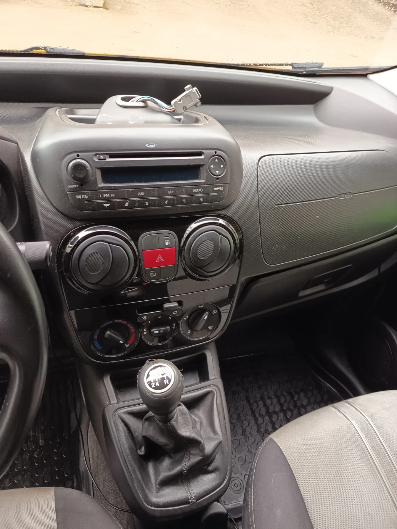 Fiat Qubo 1.4 бензин метан, снимка 4 - Автомобили и джипове - 54016123