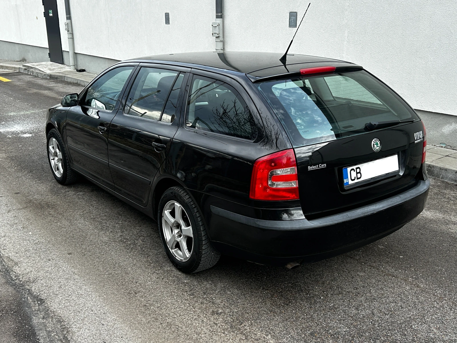 Skoda Octavia 1.6, снимка 2 - Автомобили и джипове - 54055993