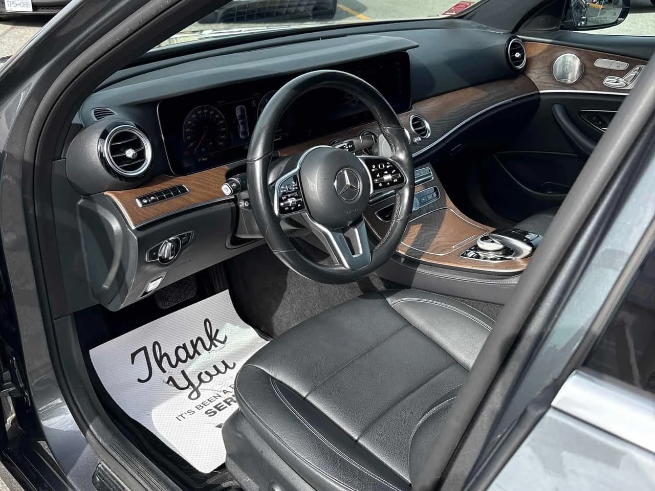 Mercedes-Benz E 450 * ПАНО * ПОДГРЕВИ * ДИСТРОНИК * KEYLESS * 360, снимка 5 - Автомобили и джипове - 54076672