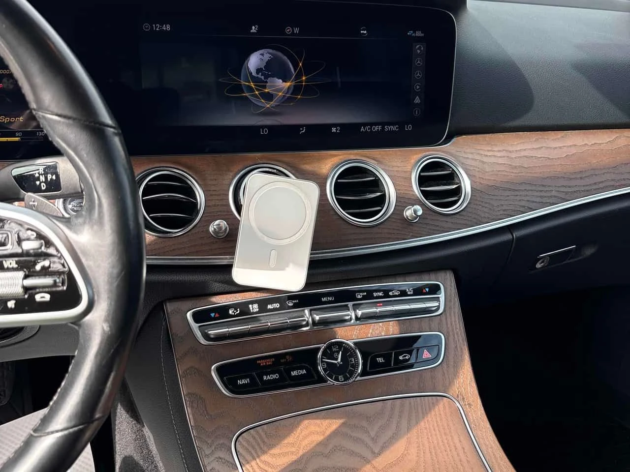 Mercedes-Benz E 450 * ПАНО * ПОДГРЕВИ * ДИСТРОНИК * KEYLESS * 360, снимка 9 - Автомобили и джипове - 54076672