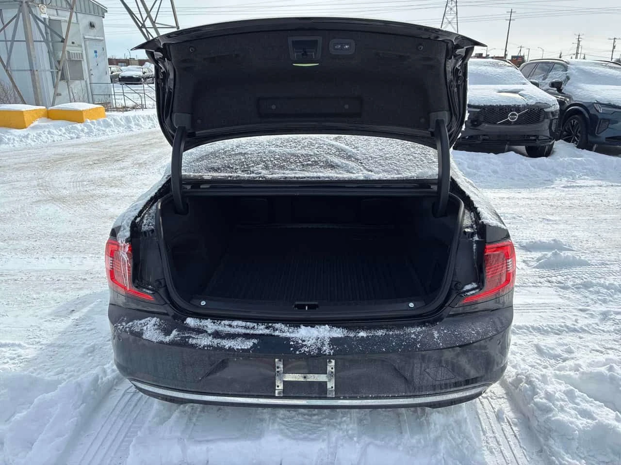 Volvo S90  | Inscription | BANG & OLUFSEN | 360 | MEMORY | , снимка 13 - Автомобили и джипове - 54228272