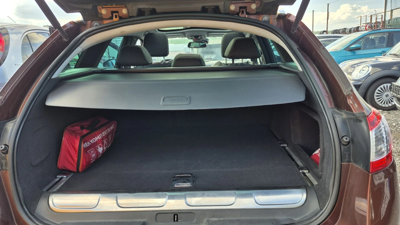 Peugeot 508 RXH 2.0 HDI * 4x4 * Hybrid * Full OPT * Бартер, снимка 12 - Автомобили и джипове - 54229911