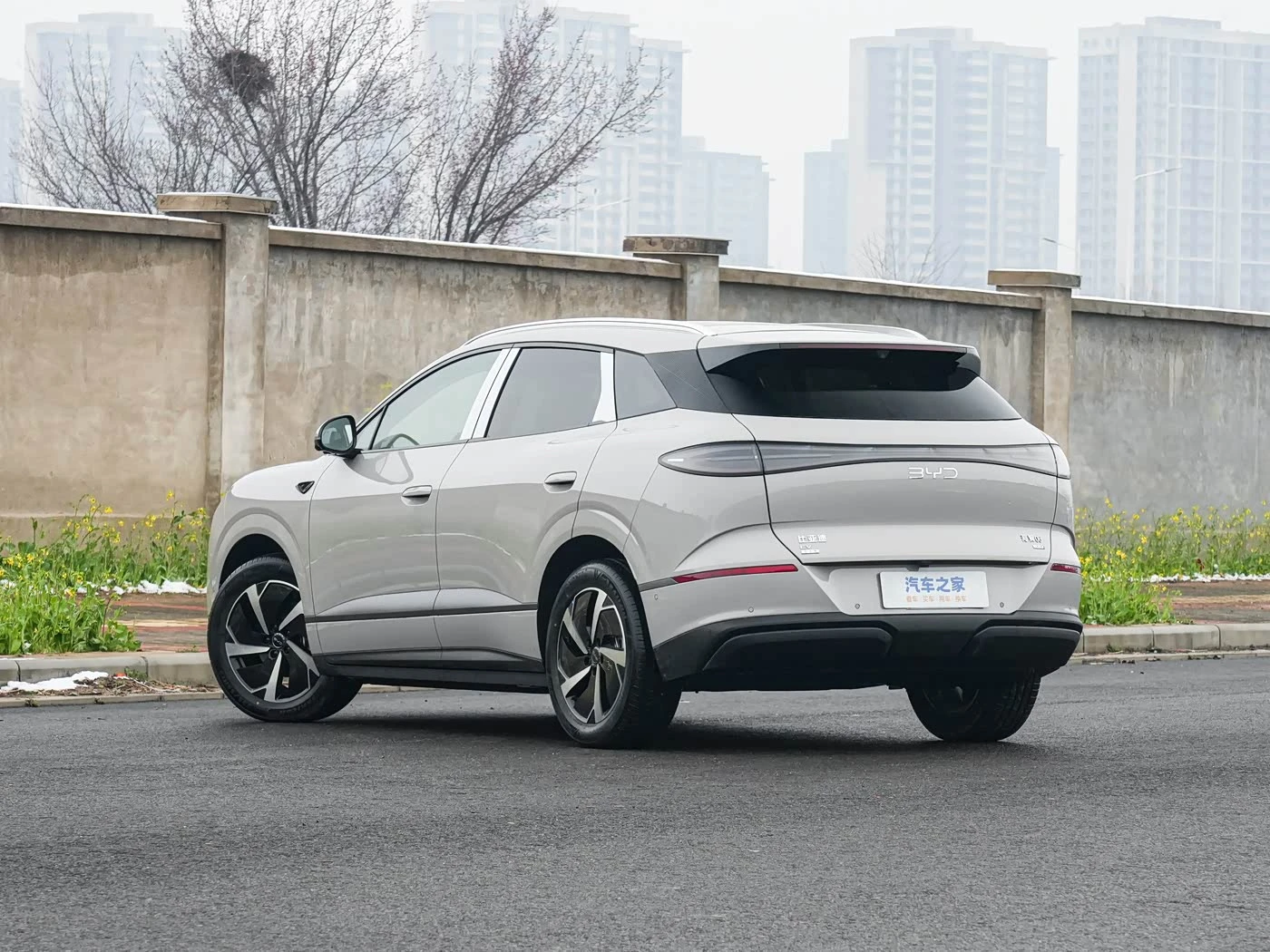 BYD Seal 06DM-i 205 Navigation Plus, снимка 3 - Автомобили и джипове - 54369660