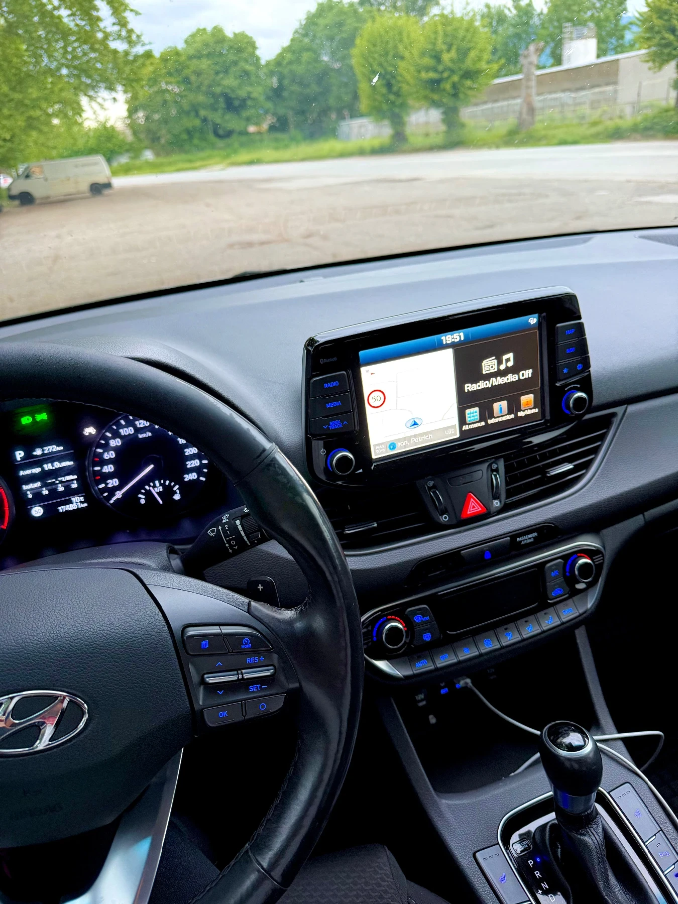 Hyundai I30 1.6 CRDI, снимка 4 - Автомобили и джипове - 54383676