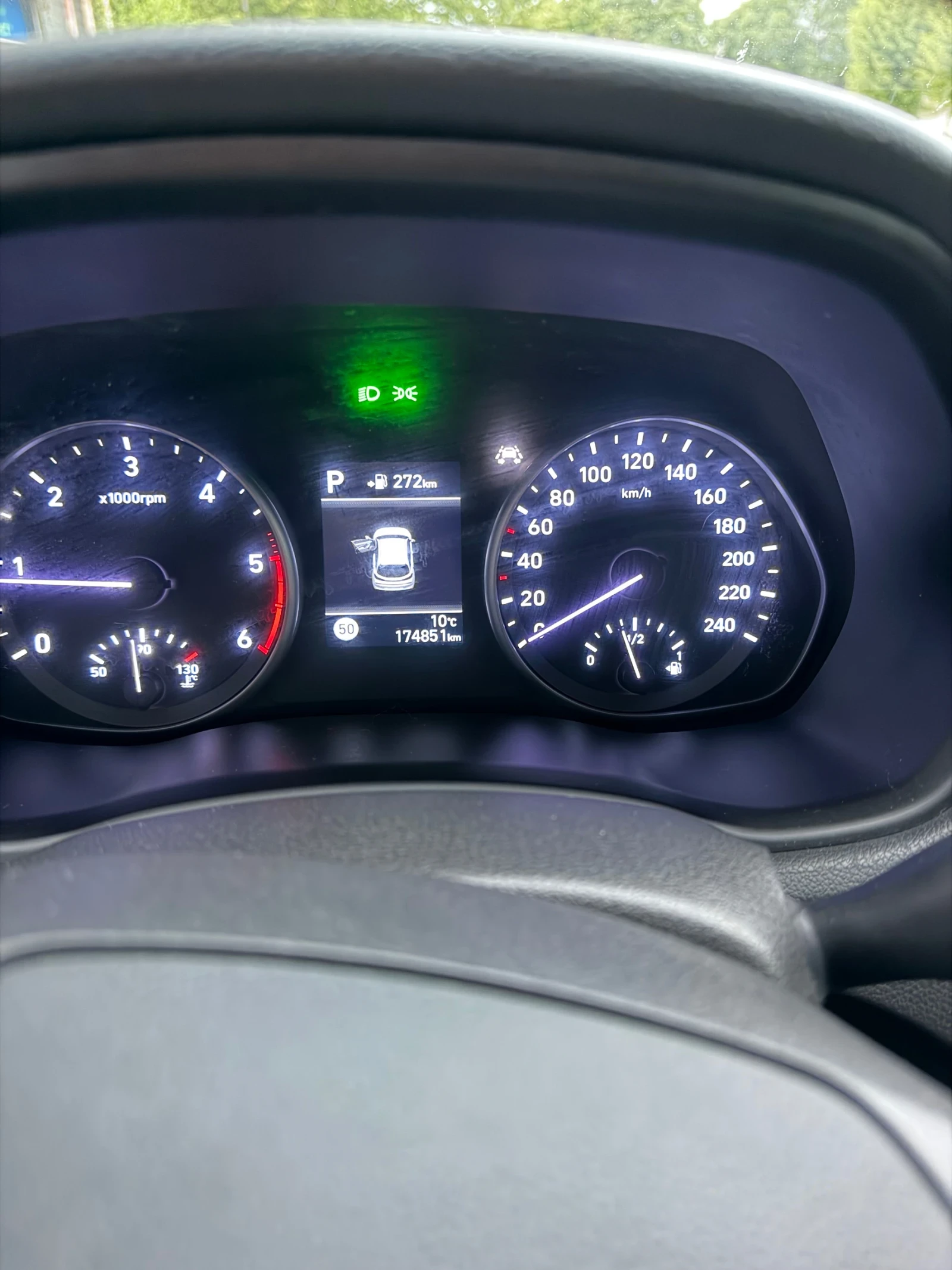 Hyundai I30 1.6 CRDI, снимка 11 - Автомобили и джипове - 54383676