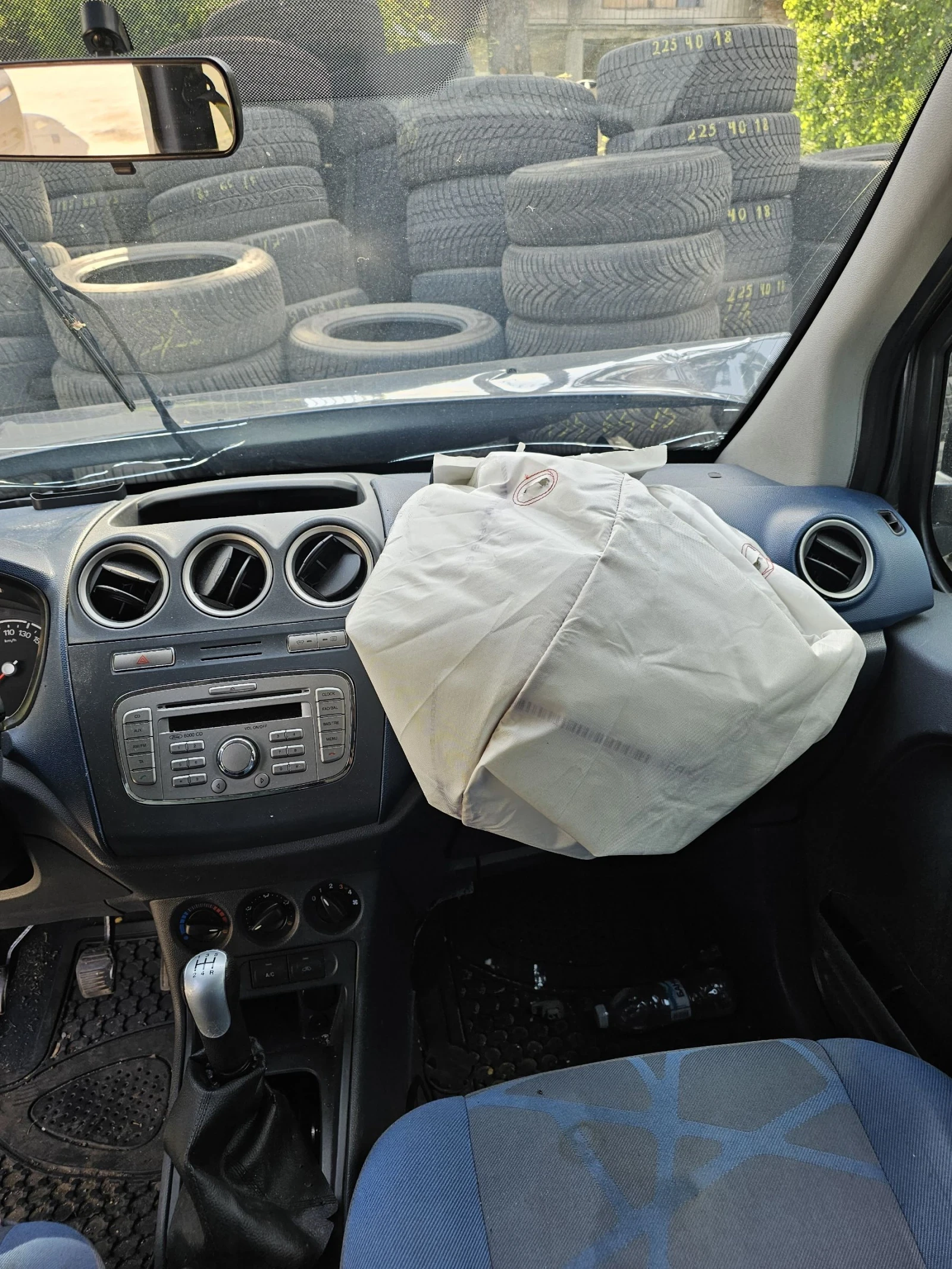 Ford Tourneo Connect, снимка 10 - Автомобили и джипове - 54616297