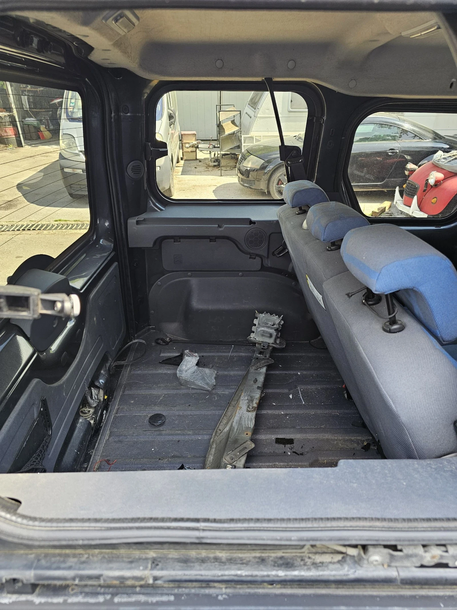 Ford Tourneo Connect, снимка 8 - Автомобили и джипове - 54616297