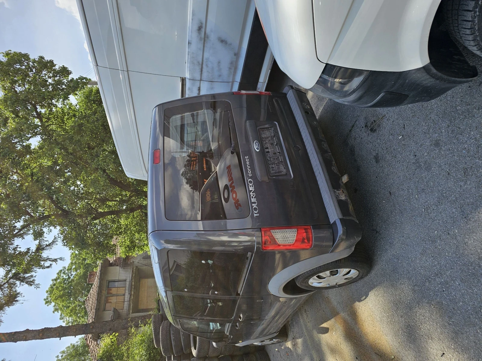 Ford Tourneo Connect, снимка 2 - Автомобили и джипове - 54616297