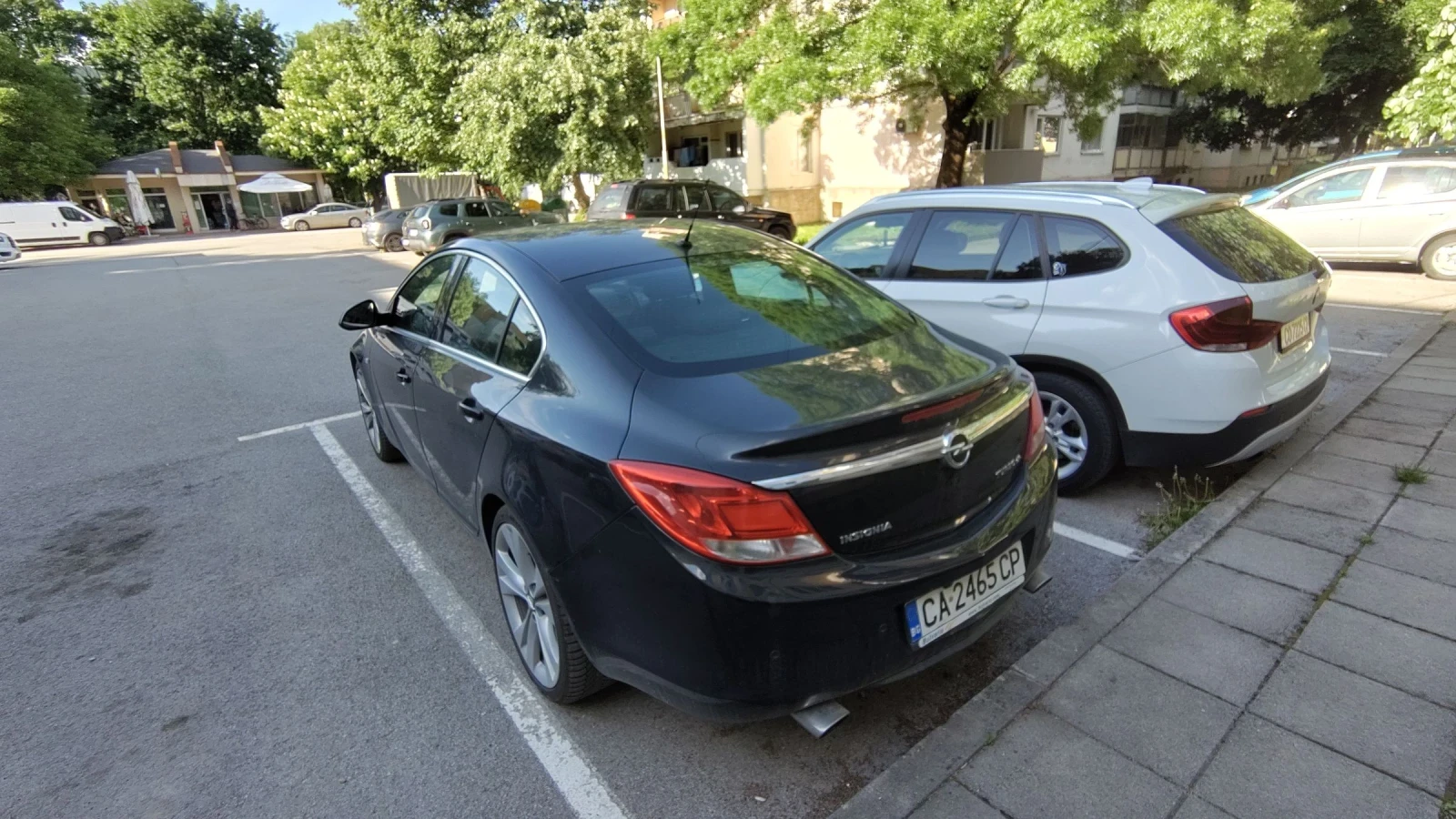 Opel Insignia 2.0 turbo 4x4, снимка 10 - Автомобили и джипове - 54695227