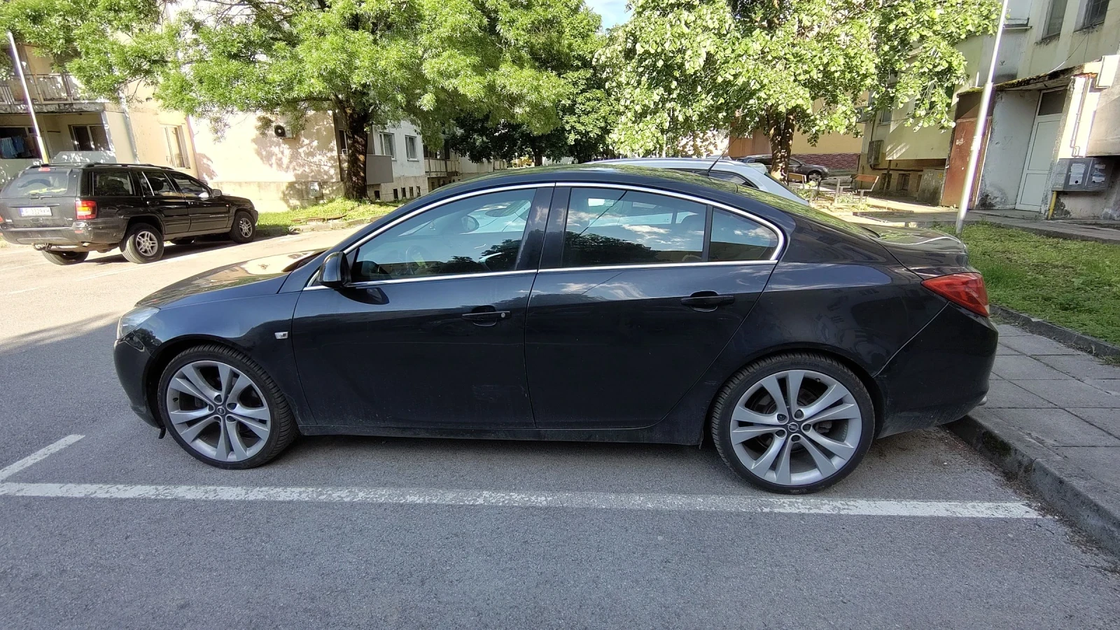 Opel Insignia 2.0 turbo 4x4, снимка 11 - Автомобили и джипове - 54695227