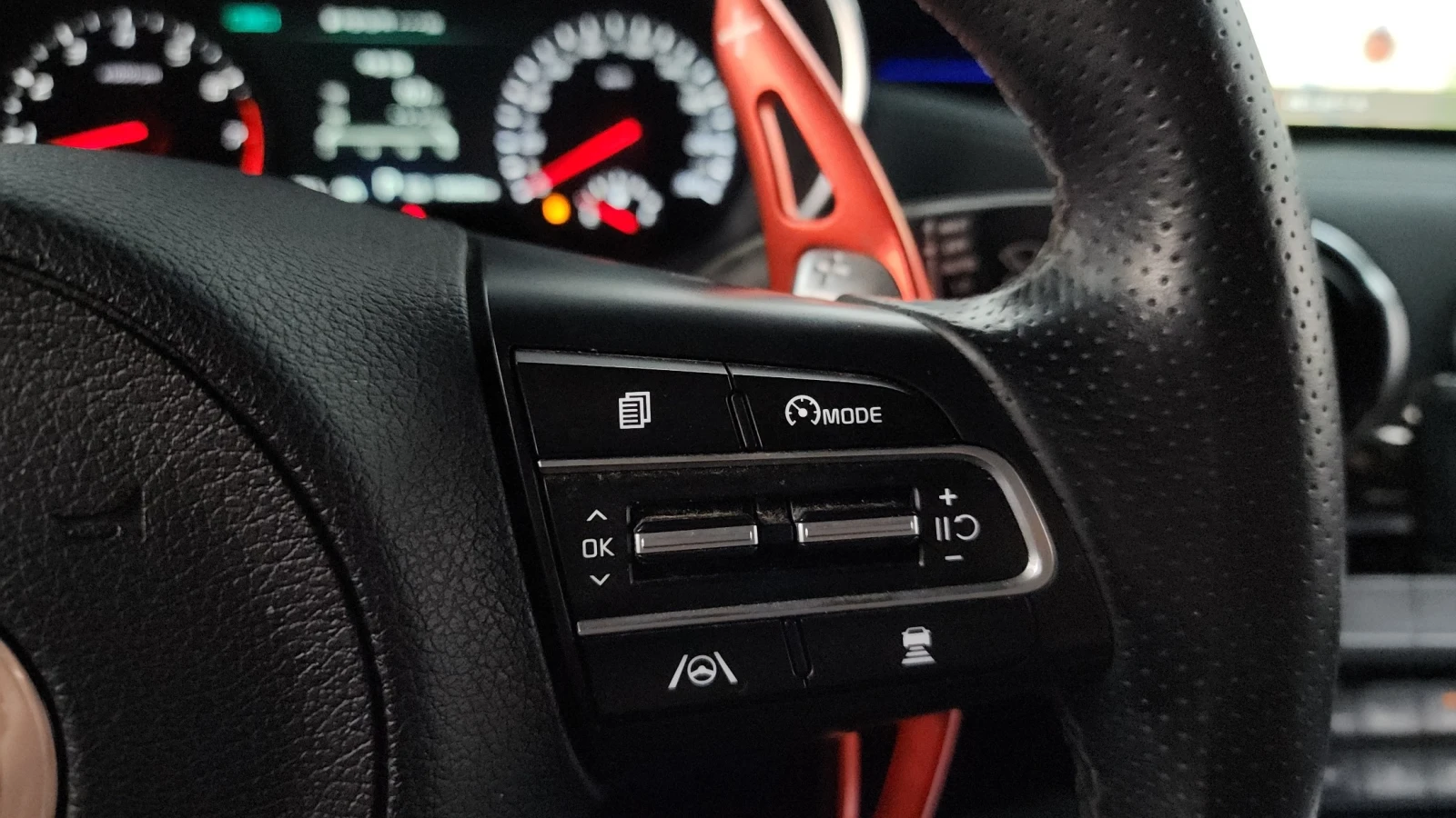 Kia Stinger Meister 3.3 GT Masters Turbo Package AWD, снимка 14 - Автомобили и джипове - 55546787