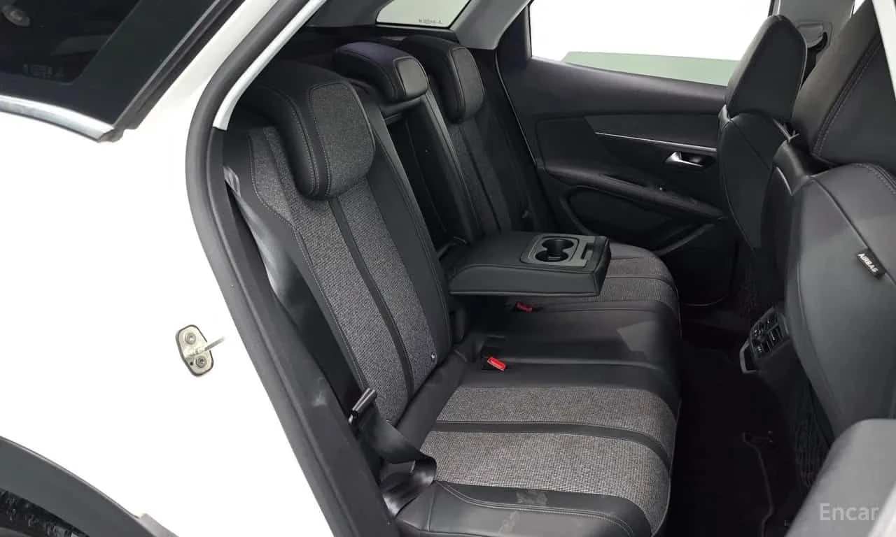 Peugeot 3008 BlueHDi Allure | АВТОКРЕДИТ БЕЗ ПЪРВОНАЧАЛНА , снимка 11 - Автомобили и джипове - 55590211