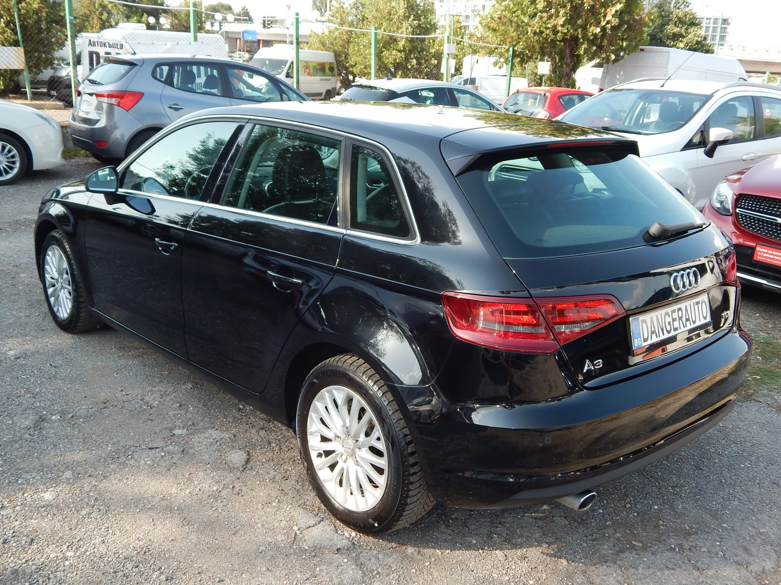 Audi A3 1.6TDI* EURO5B* , снимка 6 - Автомобили и джипове - 55895914
