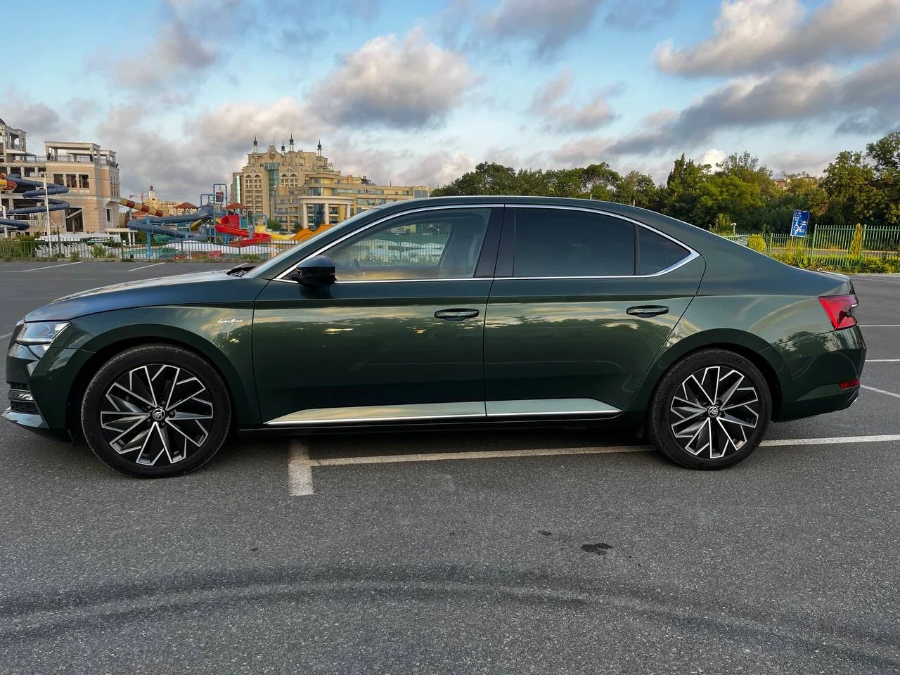 Skoda Superb, снимка 5 - Автомобили и джипове - 56166840
