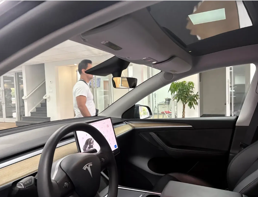 Tesla Model Y, снимка 12 - Автомобили и джипове - 56293698