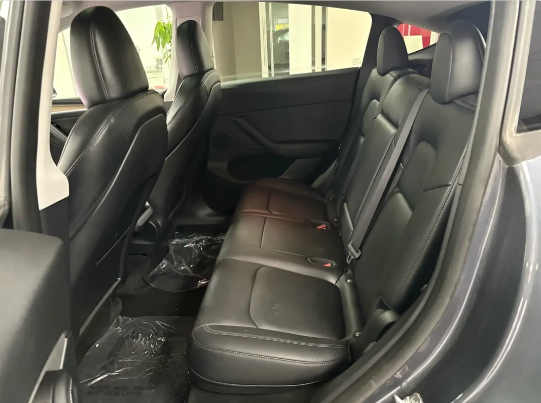 Tesla Model Y, снимка 14 - Автомобили и джипове - 56293698