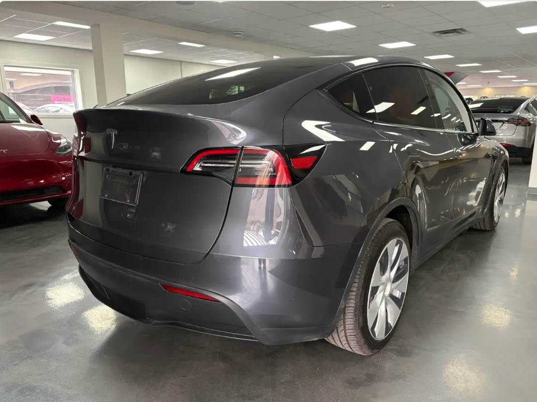 Tesla Model Y, снимка 6 - Автомобили и джипове - 56293698