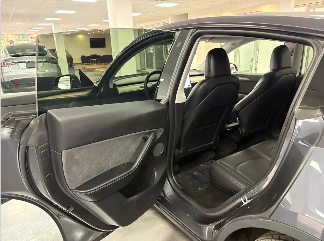 Tesla Model Y, снимка 13 - Автомобили и джипове - 56293698