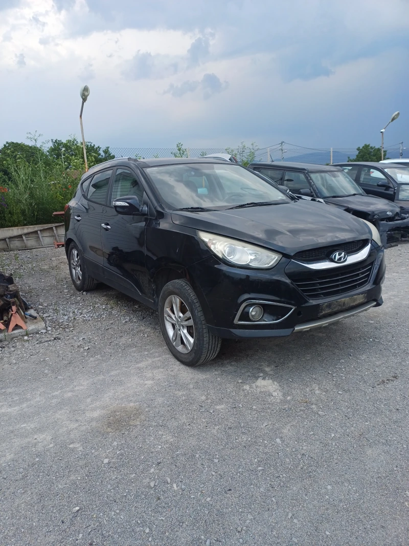 Hyundai IX35 2.0crdi-184кс на части, снимка 2 - Автомобили и джипове - 50577382