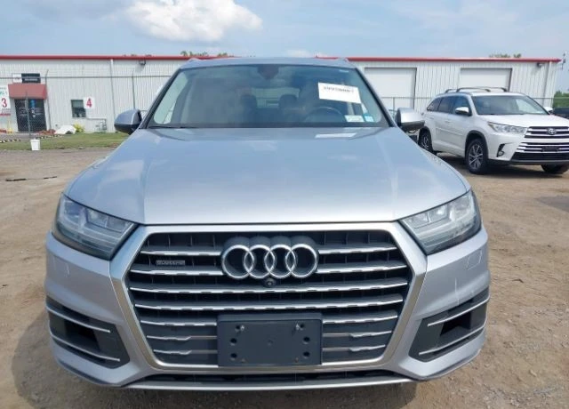 Audi Q7 3.0T PREMIUM 4x4, снимка 8 - Автомобили и джипове - 49174789