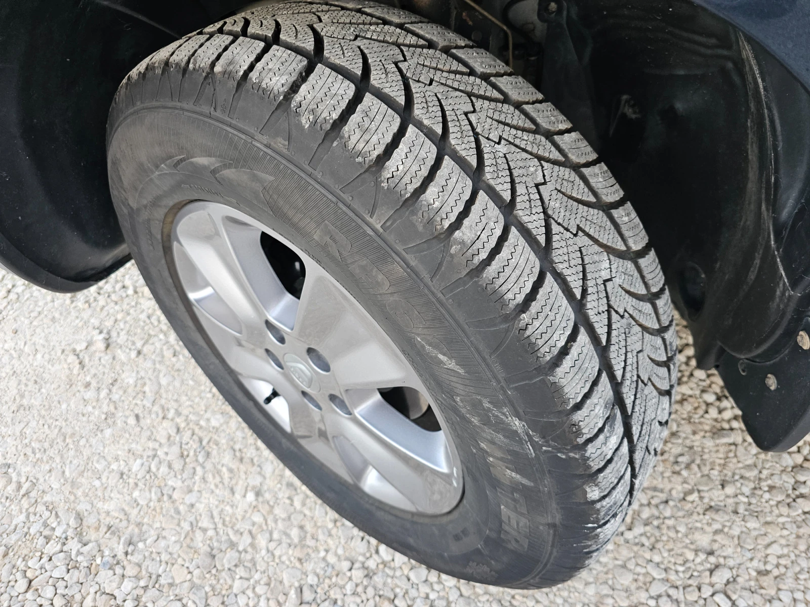 Dacia Duster 1.6i, 105.., GPL | Mobile.bg   11