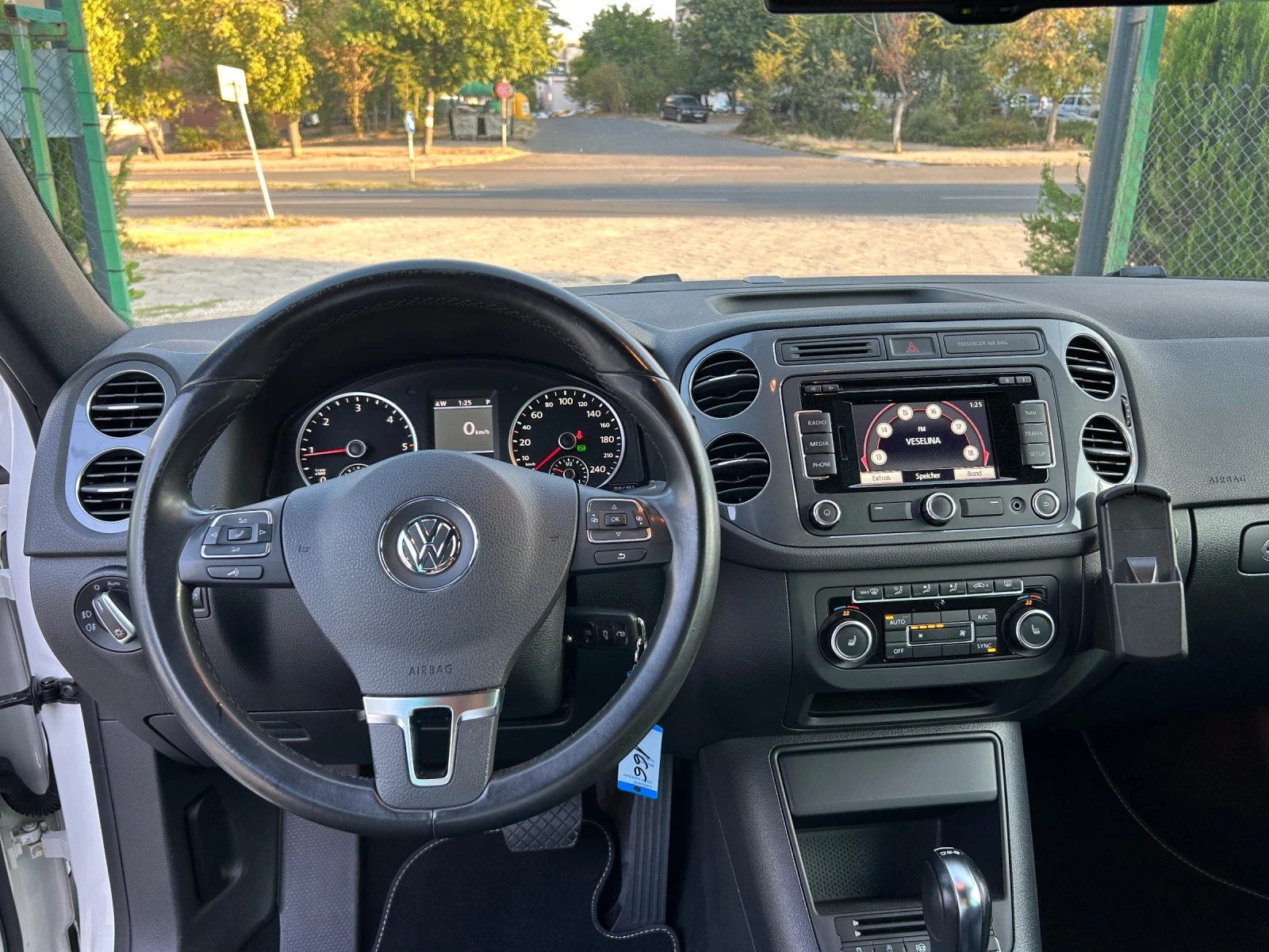 VW Tiguan 2.0 TDI DSG  - изображение 7