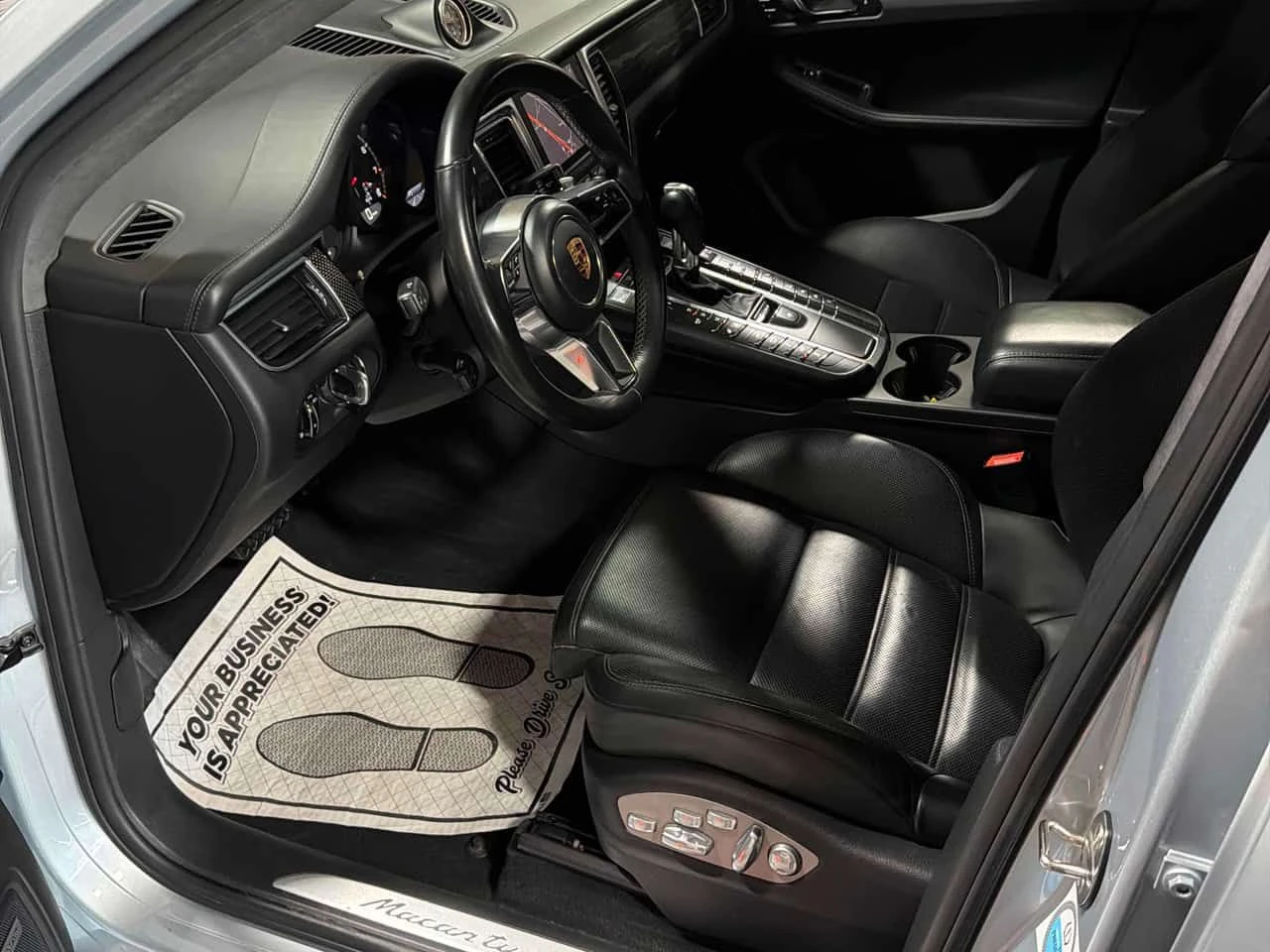 Porsche Macan * Turbo * CARFAX * ЦЕНА ДО БГ, снимка 5 - Автомобили и джипове - 53875382