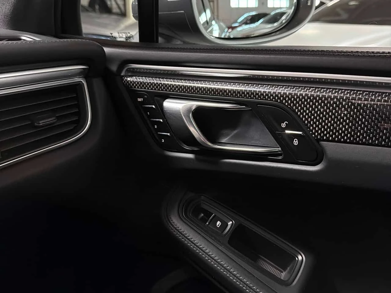 Porsche Macan * Turbo * CARFAX * ЦЕНА ДО БГ, снимка 17 - Автомобили и джипове - 53875382