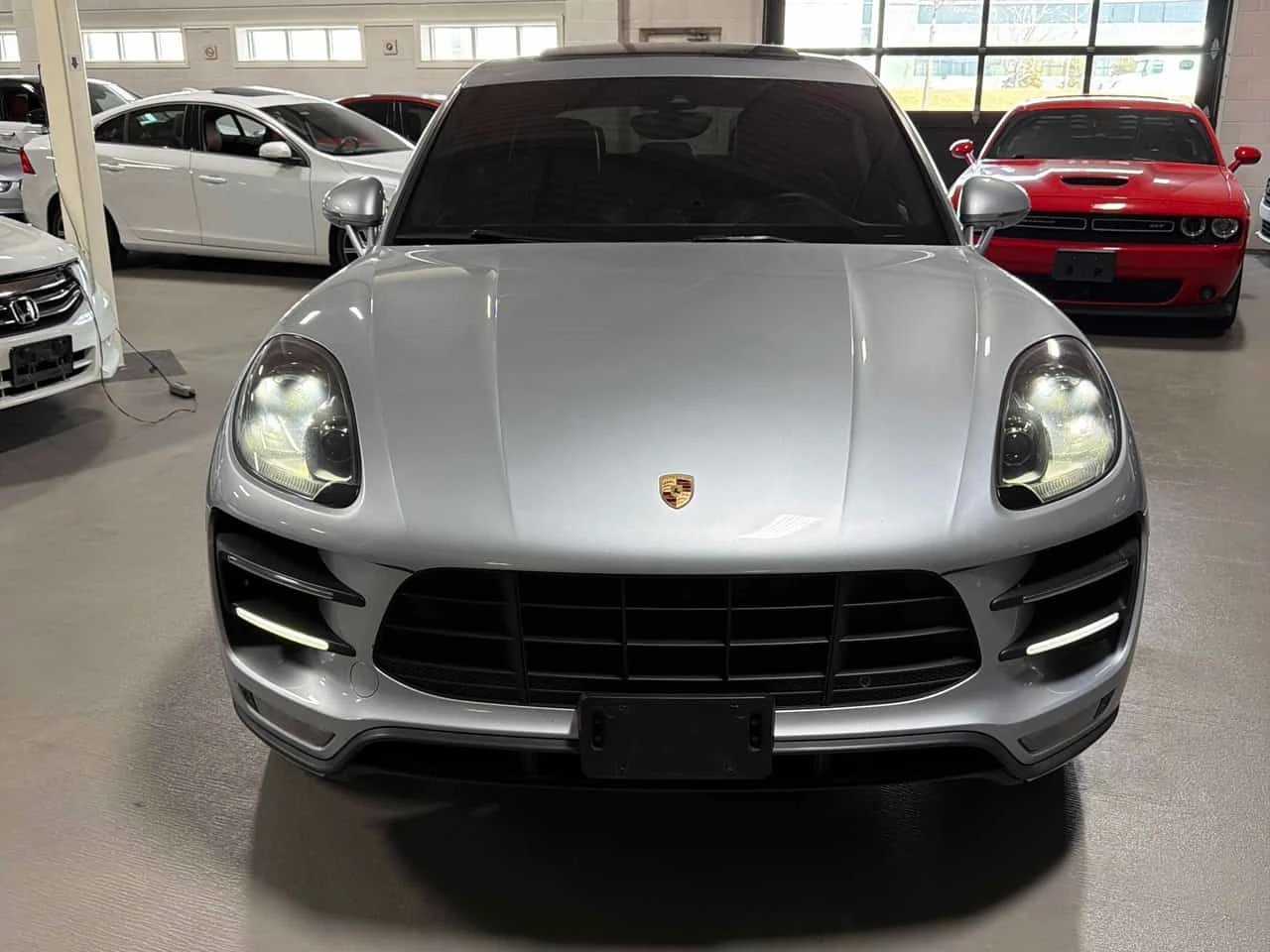 Porsche Macan * Turbo * CARFAX * ЦЕНА ДО БГ, снимка 6 - Автомобили и джипове - 53875382