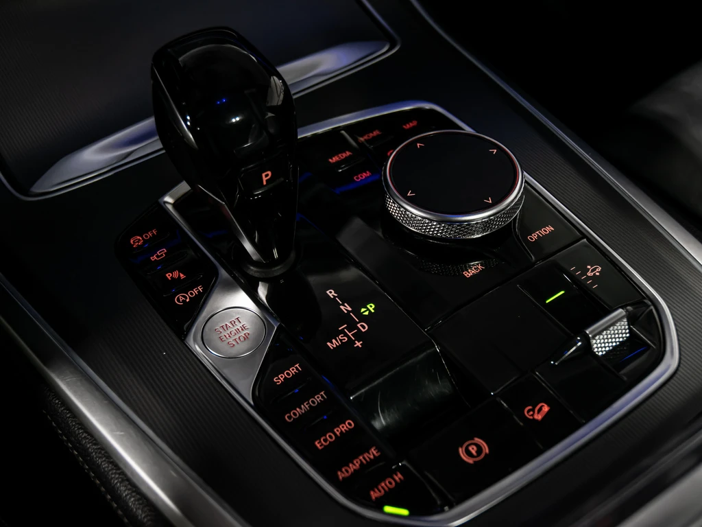 BMW X5 xDrive40i| HUD| 360| PANO| AMBIENT, снимка 16 - Автомобили и джипове - 54113241