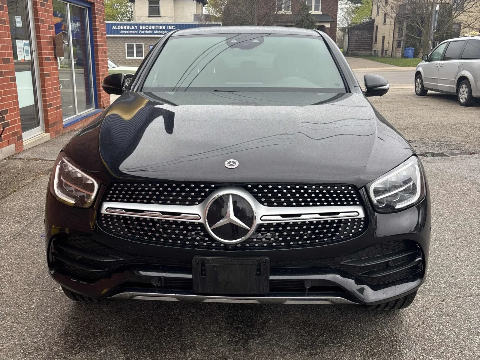 Mercedes-Benz GLC 300 * * CARFAX * * АВТО КРЕДИТ * * Цена до БГ * * , снимка 2 - Автомобили и джипове - 54611432