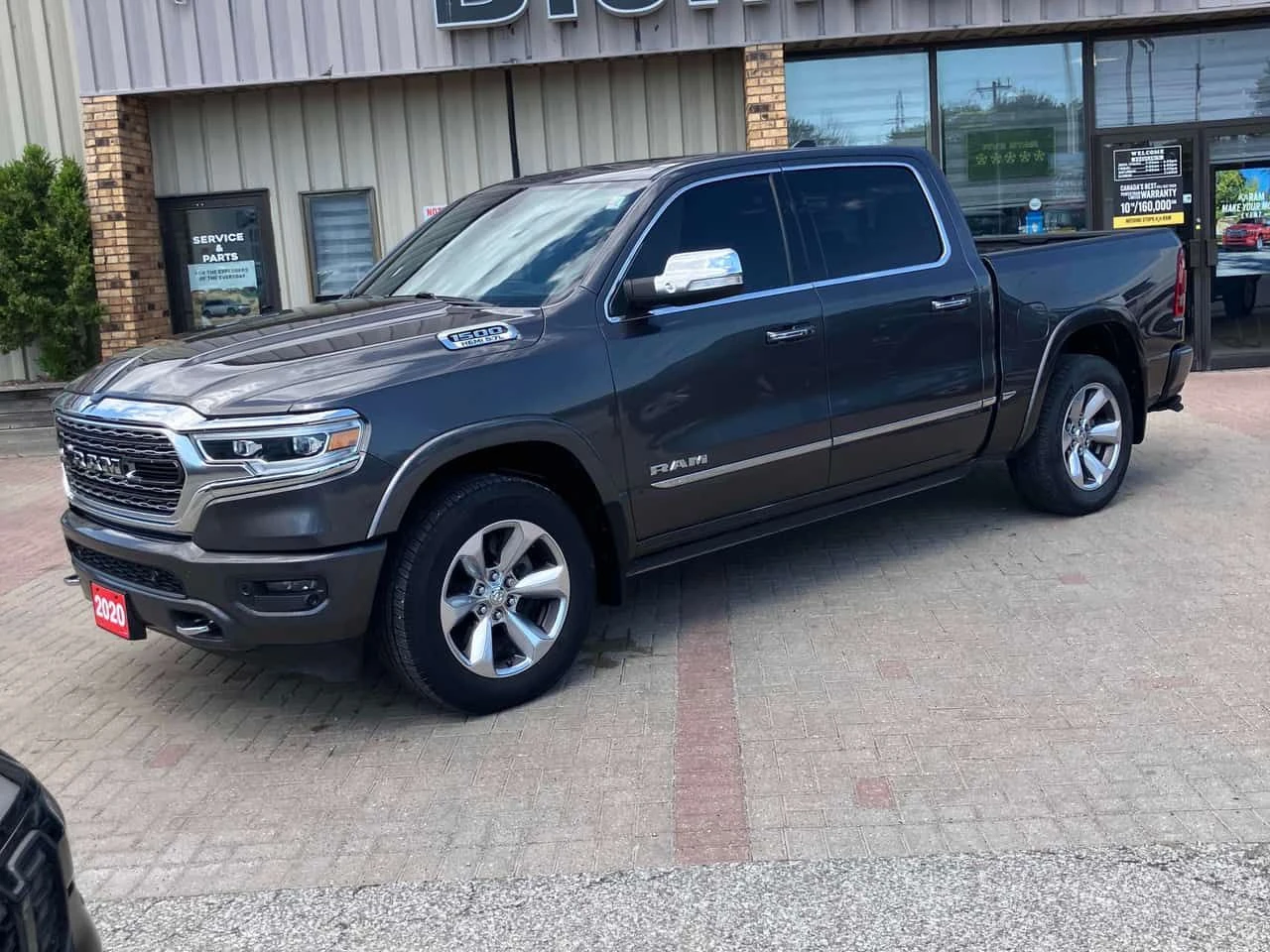 Dodge RAM 1500 LIMITED/ВЪЗДУШНО/ПАНО/CARFAX/ФИНАНСИРАНЕ