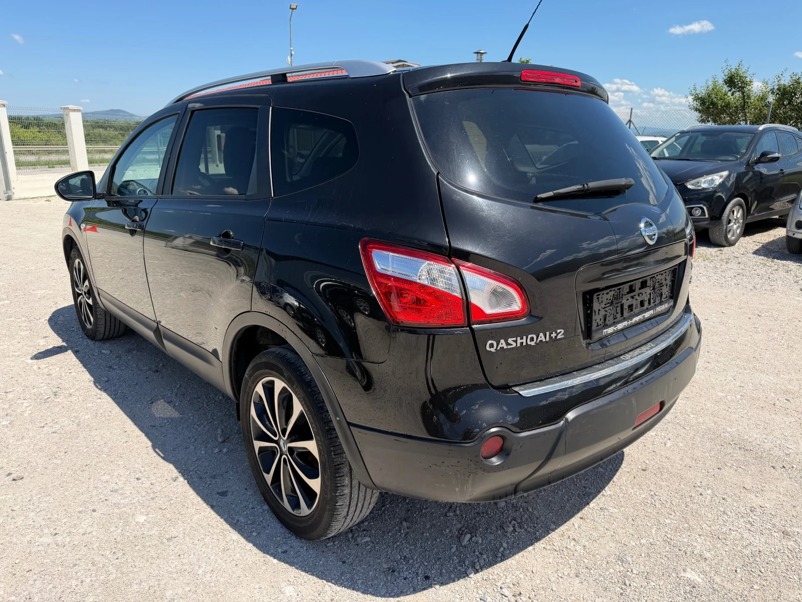 Nissan Qashqai 2.0/150кс 7места Панорама Кожа Нави Ксенон, снимка 5 - Автомобили и джипове - 55302678
