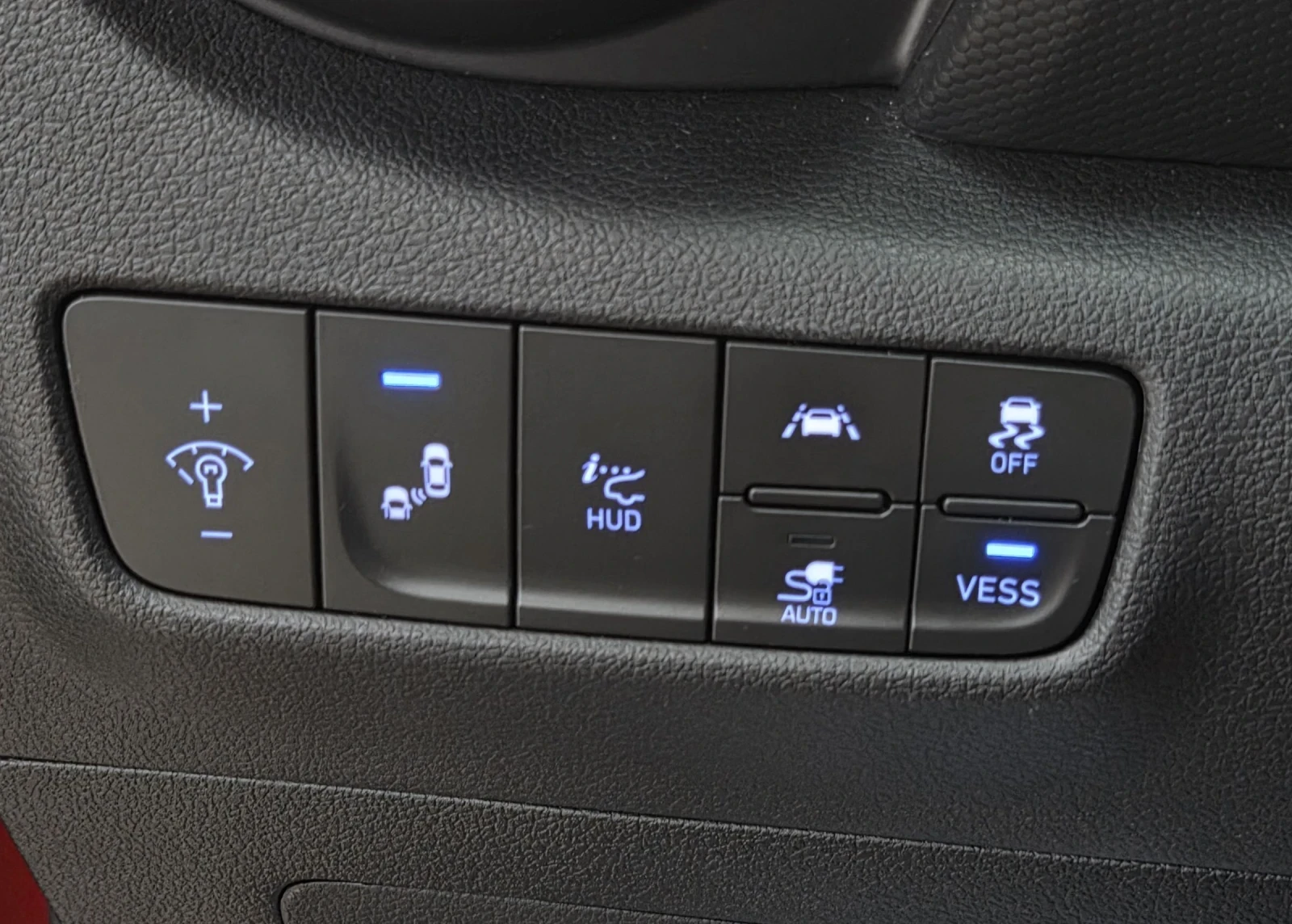 Hyundai Kona SOH100%/Premium/Теглич, снимка 14 - Автомобили и джипове - 55316908
