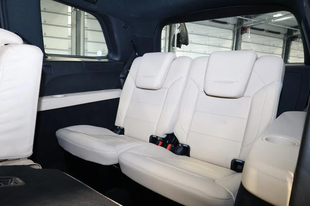 Mercedes-Benz GLS 550 4MATIC* АвтоКредит * (Цена до БГ), снимка 11 - Автомобили и джипове - 55418218
