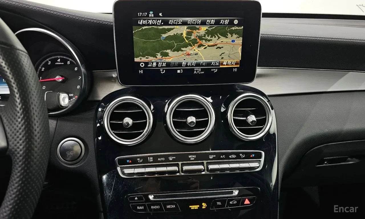 Mercedes-Benz GLC GLC300 4MATIC AMG Line, снимка 16 - Автомобили и джипове - 55900595
