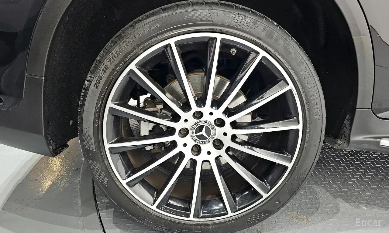 Mercedes-Benz GLC GLC300 4MATIC AMG Line, снимка 5 - Автомобили и джипове - 55900595