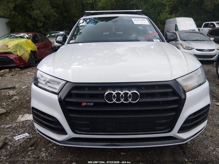 Audi SQ5 PREMIUM PLUS* QUATTRO* ПОДГРЕВ* ОБДУХВАНЕ* ПАНО* , снимка 11 - Автомобили и джипове - 56211130