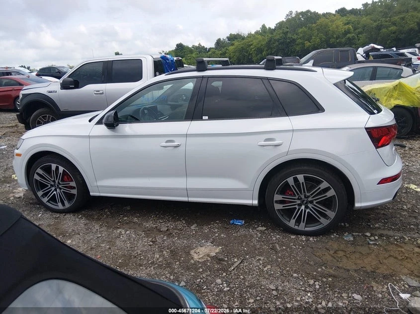 Audi SQ5 PREMIUM PLUS* QUATTRO* ПОДГРЕВ* ОБДУХВАНЕ* ПАНО* , снимка 13 - Автомобили и джипове - 56211130
