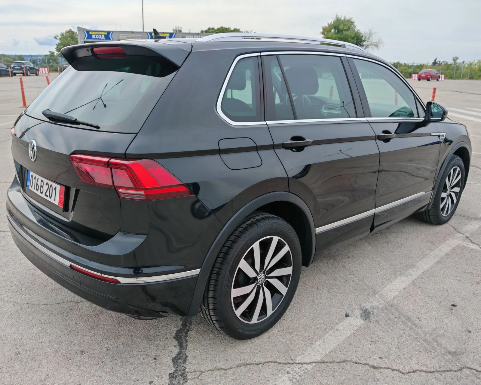 VW Tiguan 190кс 4х4 R-lineLED Дигитал