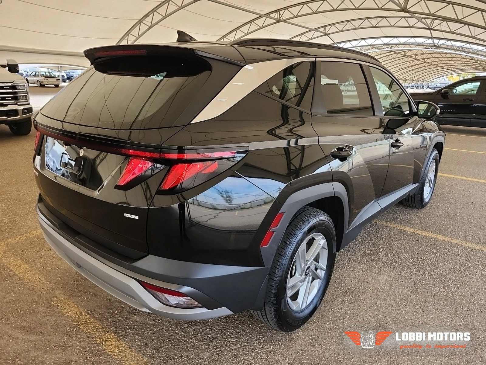 Hyundai Tucson, снимка 3 - Автомобили и джипове - 56295928